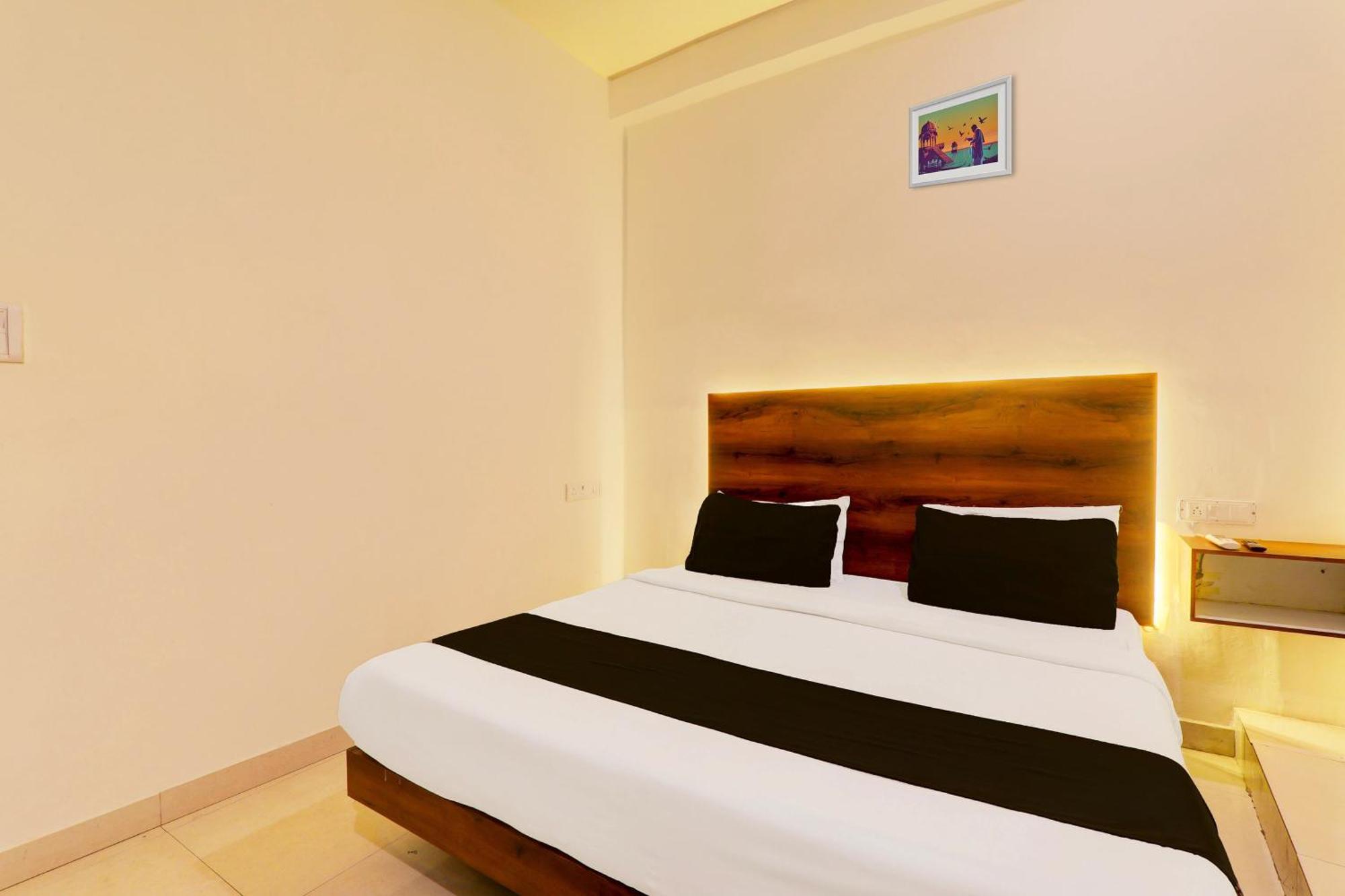 Hotel O Sr Grand Gorakhpur Luaran gambar