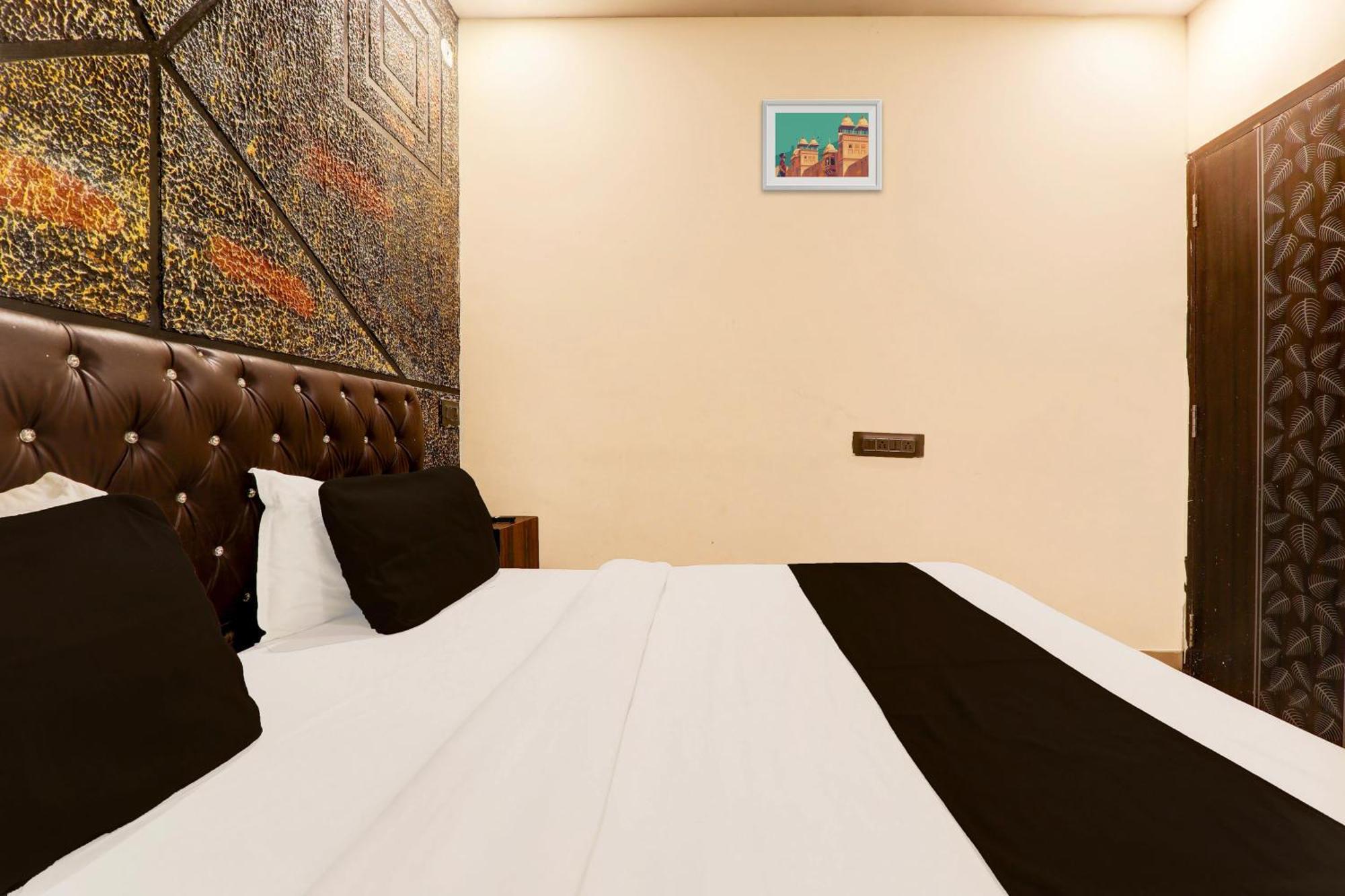 Hotel O Sr Grand Gorakhpur Luaran gambar